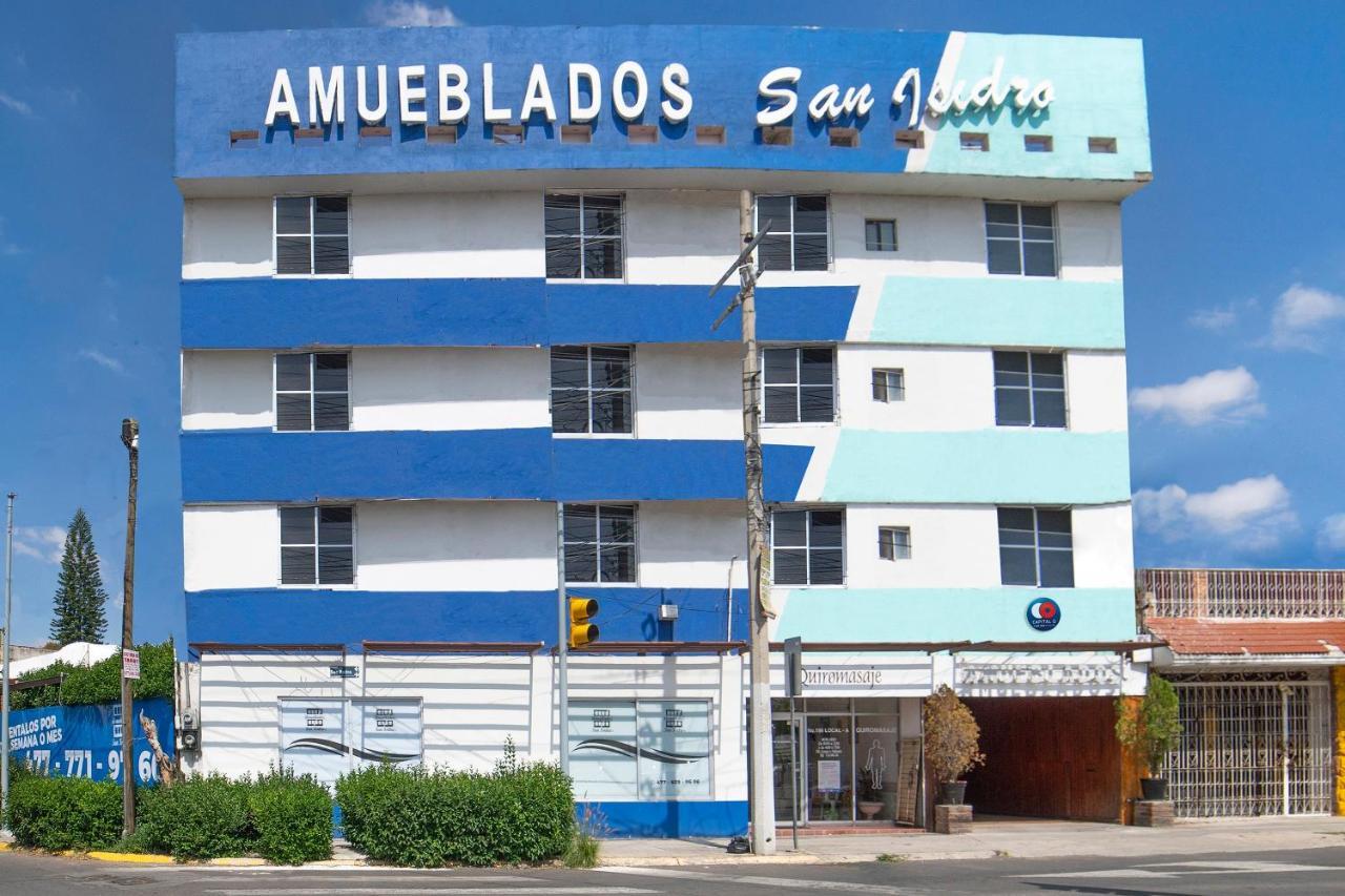 Amueblados San Isidro Hotel León Exterior foto
